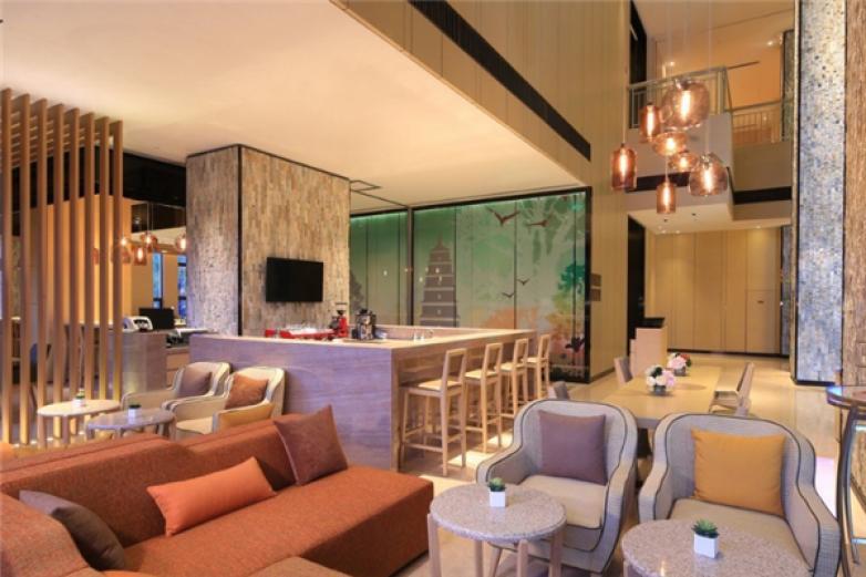 希尔顿花园酒店